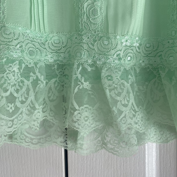 Super cute Mesh blouse - Picture 2 of 10